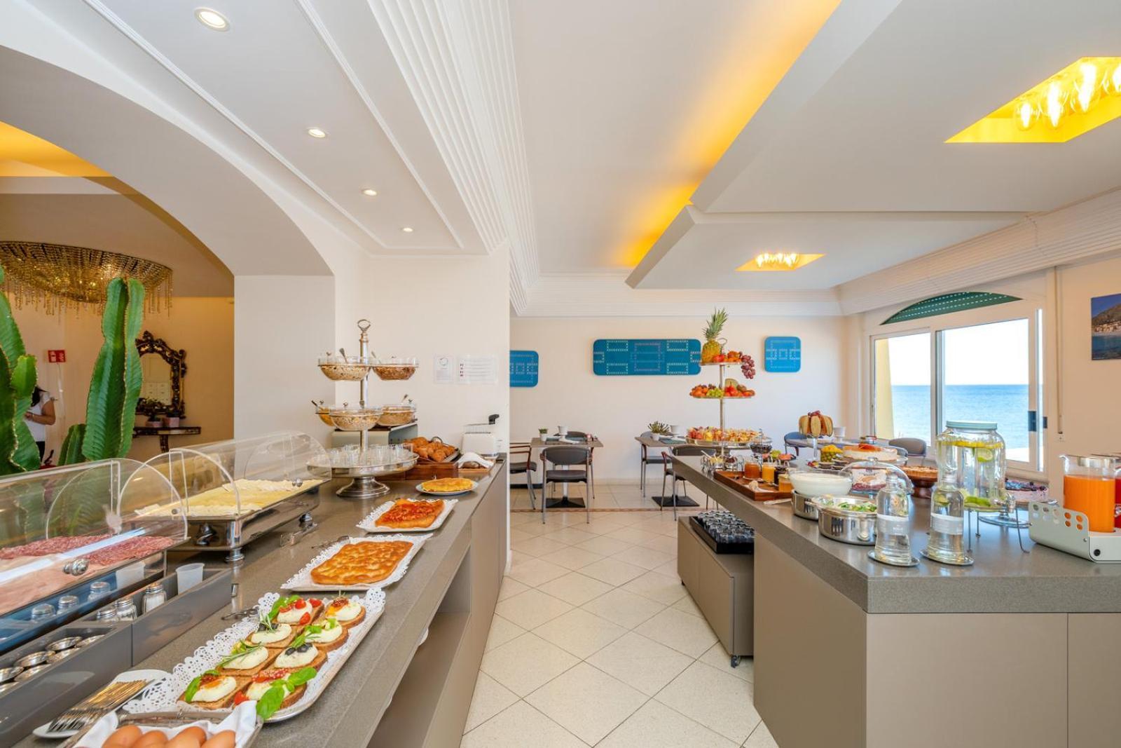 Hotel Albatros Varigotti Eksteriør bilde