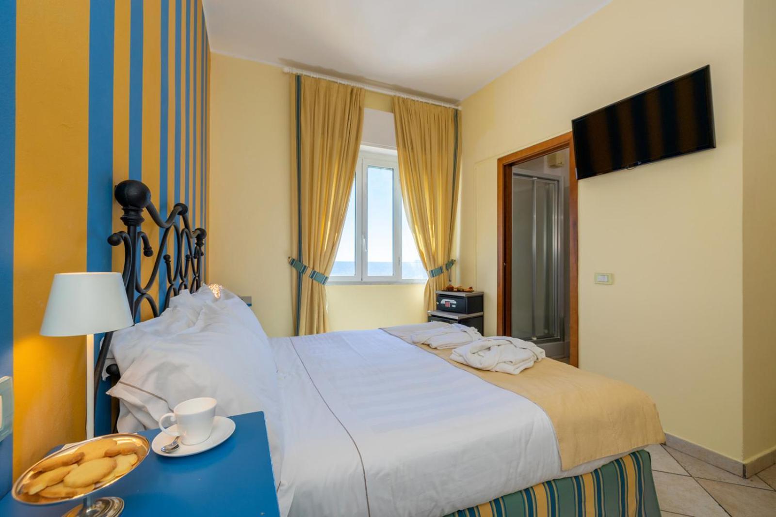 Hotel Albatros Varigotti Eksteriør bilde